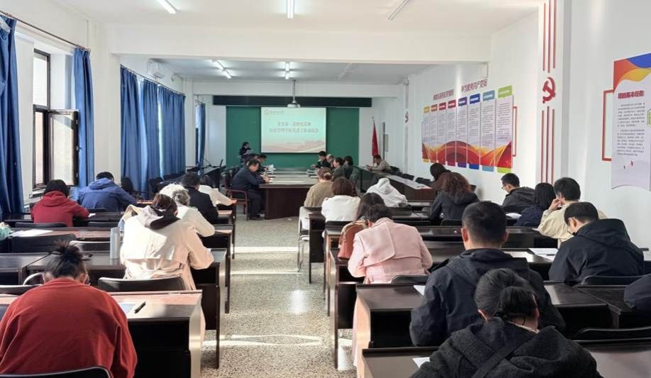 18ce557f8ad05846613f5a924bd75a09